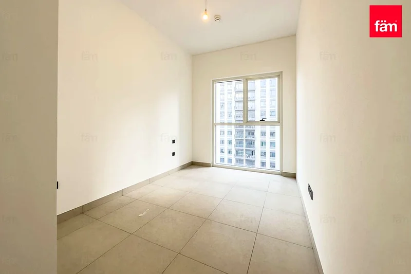 Vacant | Corner unit | Investor Deal64043342672386113