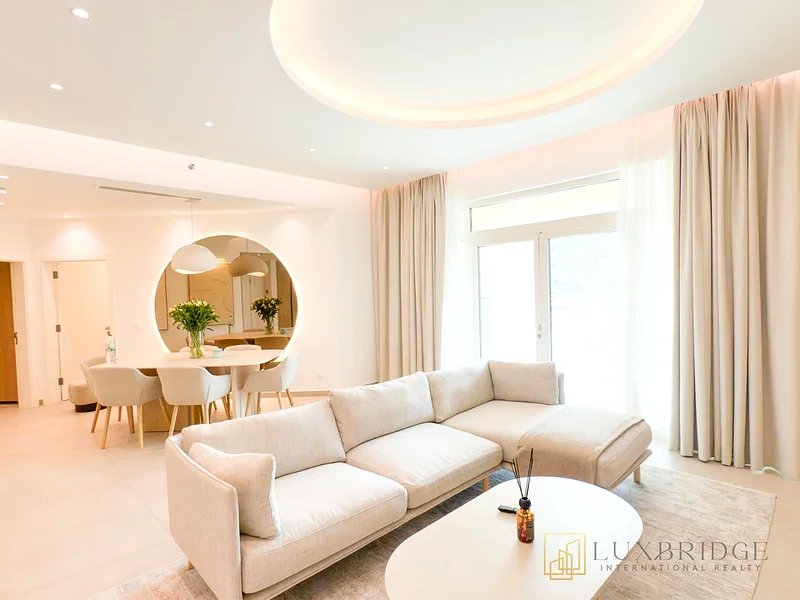 Vacant | Fully Furnished | Upgraded64010344909826111