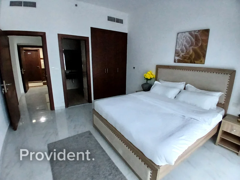 Spacious | Prime Location | Furnished63783845261569113
