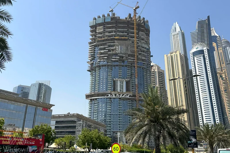 مسبح خاص | طابق عالي (فوق الطابق الـ60)64041372682882110