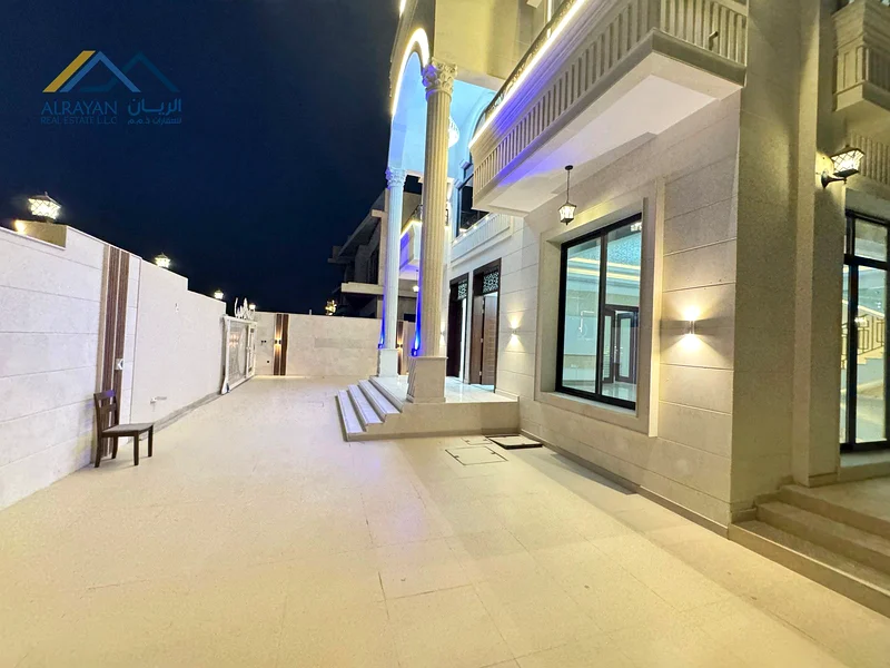 Corner including registration fees, large area of ​​4300 square feet63912050578050114