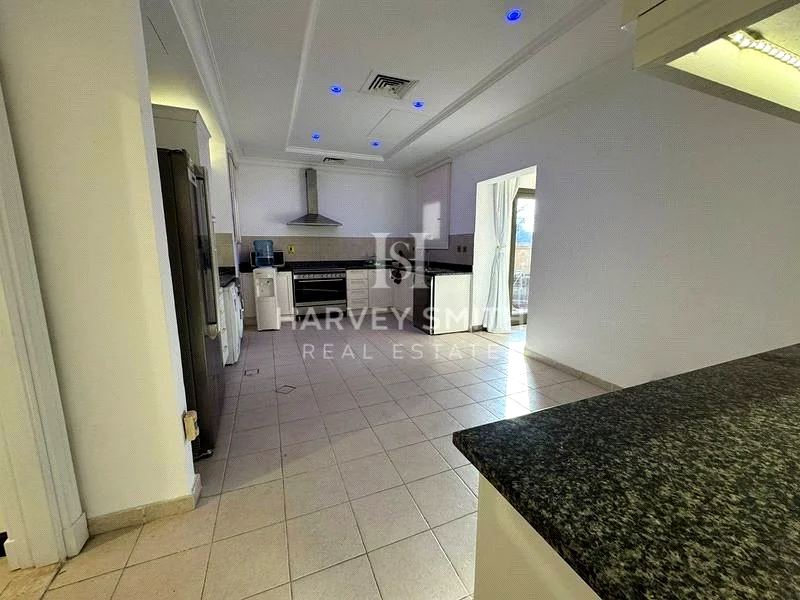 Upgraded | Vacant | Beach Access63752076903555112