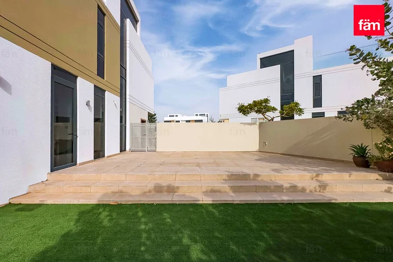 Extended | Well Maintain | Largest Plot64043013130883113
