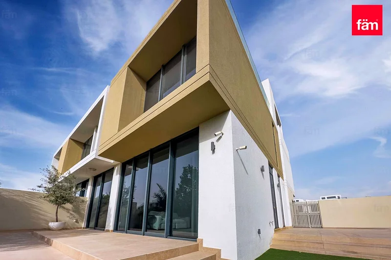 Extended | Well Maintain | Largest Plot64043013130883111