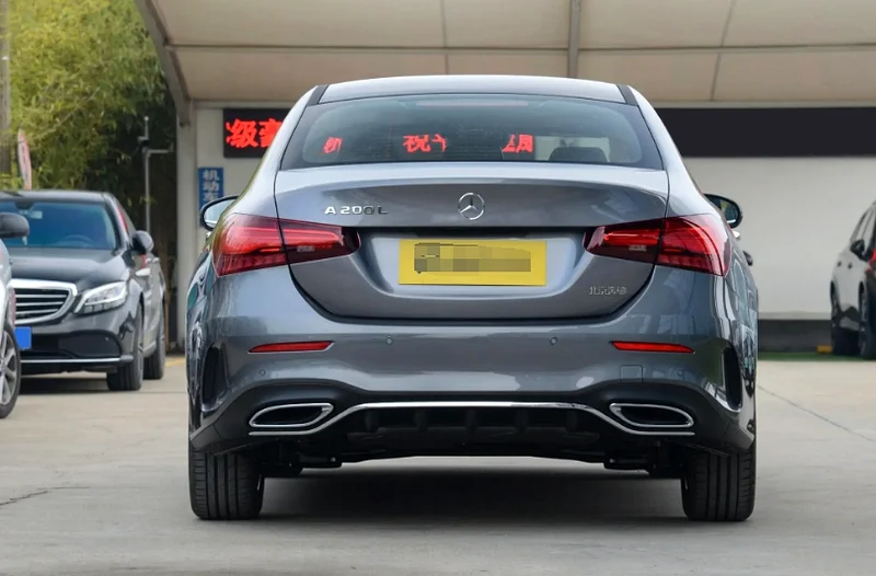 مرسيدس بنز A 200 L مرسيدس بنز A 200 L إصدار الأزياء
$ 30,100
أبرز النقاط63700563820546114