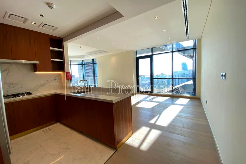 Best Location | Spacious and Bright Ready to move63769140050946113