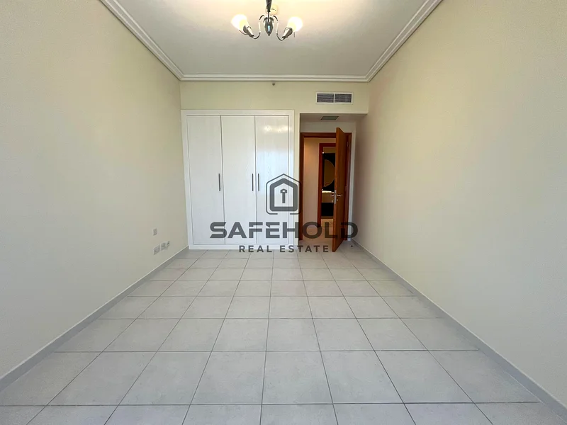 شقة بثلاث غرف نوم مع غرفة غسيل | شارع الشيخ زايد | عائد استثماري مرتفع63746321826307114