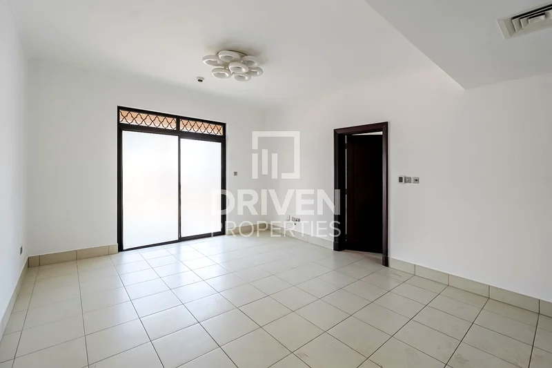 Standout Unit | Vibrant Community | Vacant63771612439553112