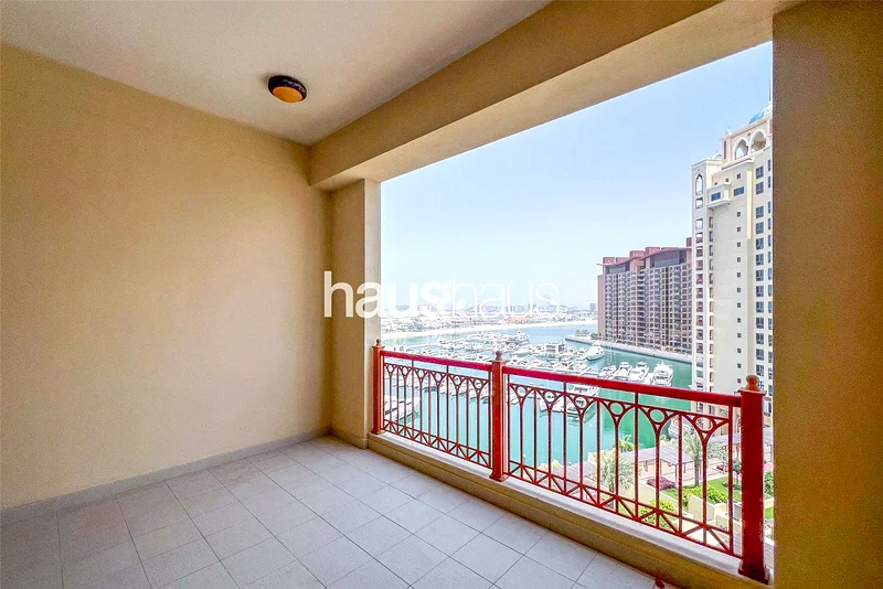 غير مفروش | نوع C | إطلالة على برج | شاغرة قريبًا63752462894337113