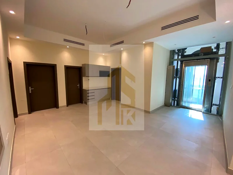 Al Barsha South 1 Dubai | Ready To Move | Lift in the villa63743415529729111
