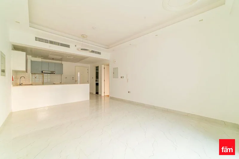 Spacious |Vacant 30.10 | Good Price | Unfurnished63786429592322113