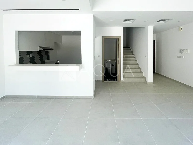 Back to Back | Middle Unit | Vacant63735863410434111