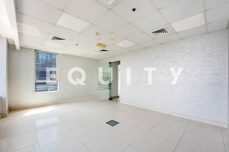 2 Parking Spaces | DED License | Vacant Now63815336876803113