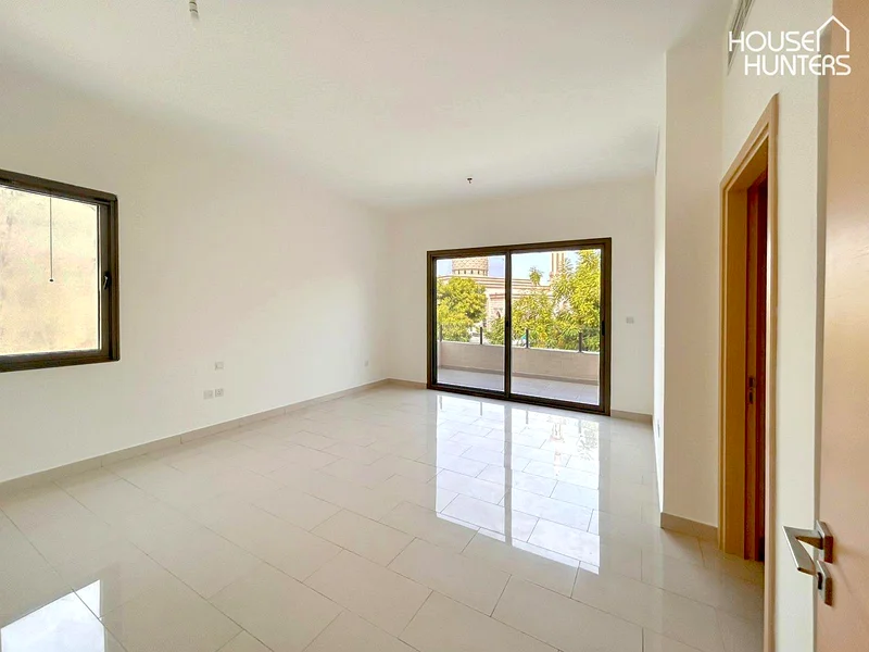 واحة السكاي لاين | فيلا أنيقة | المزارع العربية 263727028018819110