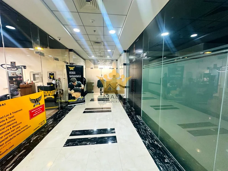محل مجهز @ SZR بالقرب من محطة مترو إكوتي64062481459203112