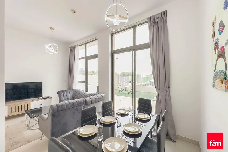 DUPLEX | 2BR + M | FURNISHED | BRIGHT | SPACIOUS63925623919105112