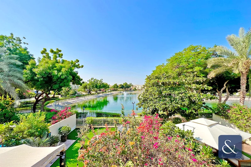 Upgraded | Full Lake View | Vacant April 30th63729126006659111