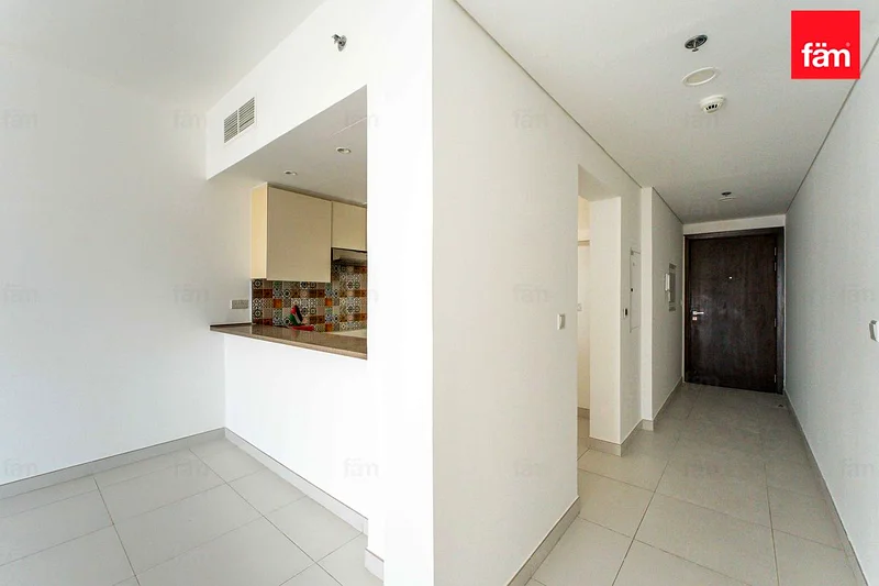 Spacious | Balcony | Prime Motor City Location63727297796225113