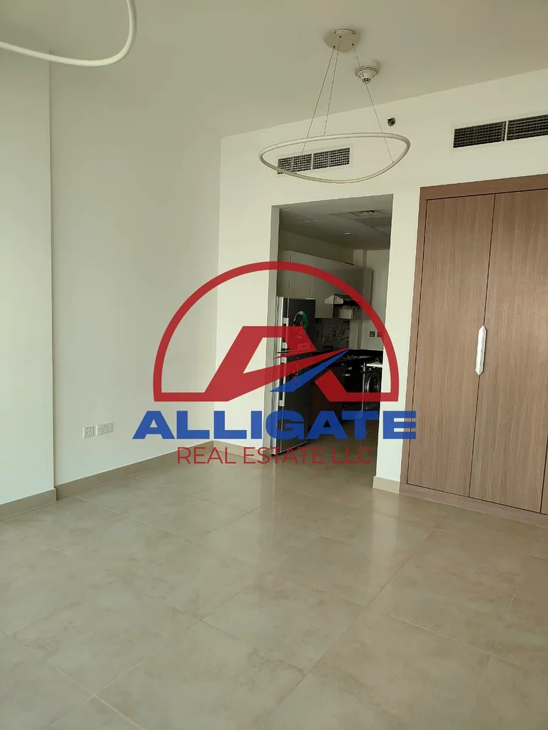 STUDIO WITH BALCONY / HUGE LAYOUT / HIGH FLOOR /64158508728579111