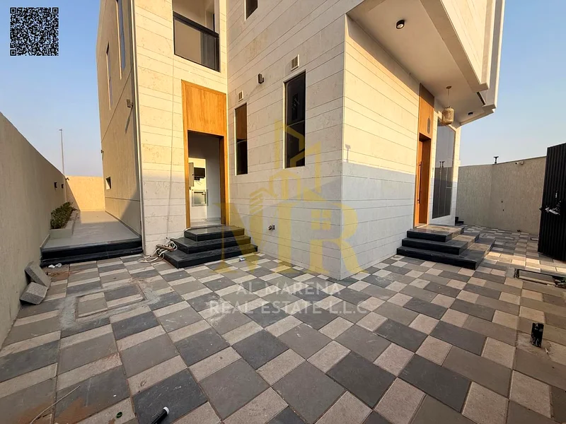 A villa with a price inclusive of registration and ownership fees on the main street, ready for occupancy in the most upscale areas of Ajman. Freehold63912253769729113