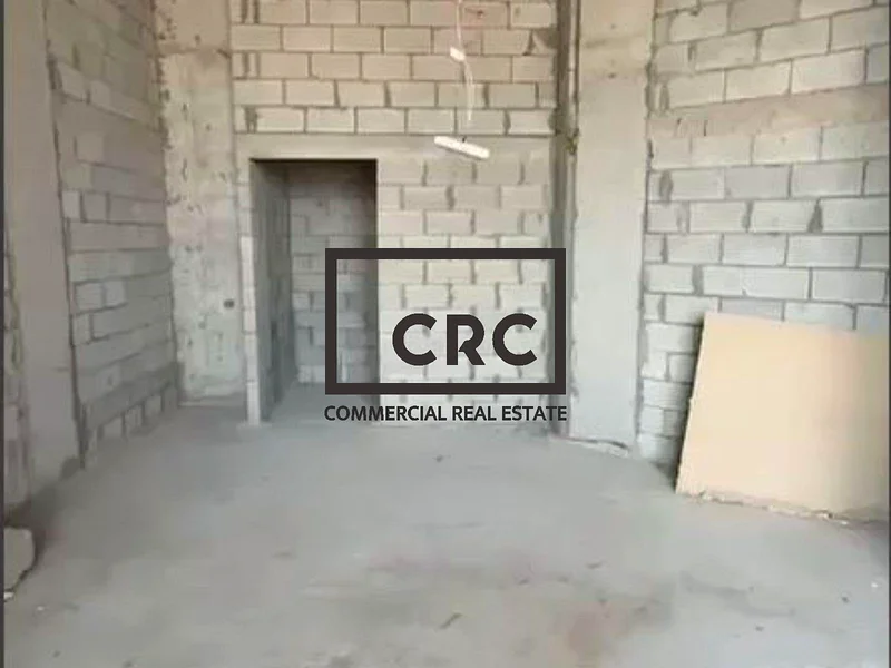 Road Facing Retail  | with Terrace | DED License64063032702210113