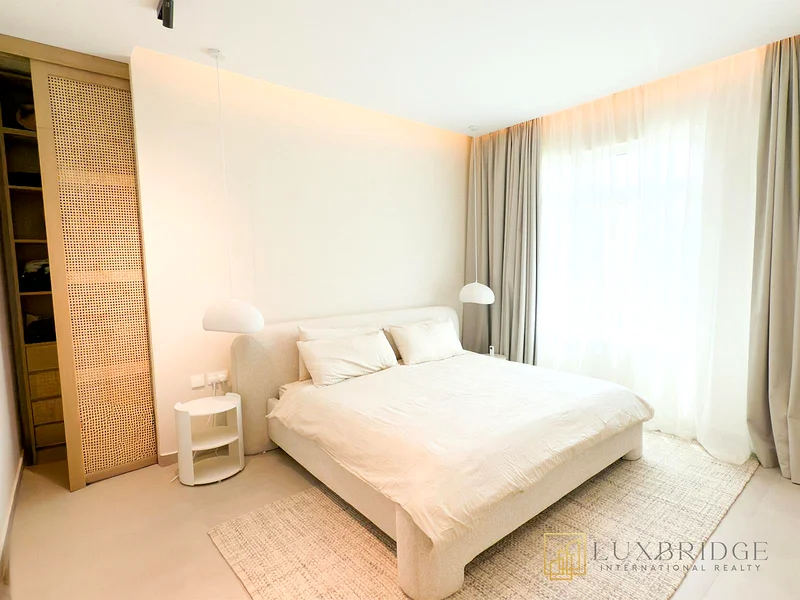 Vacant | Fully Furnished | Upgraded64010344909826114