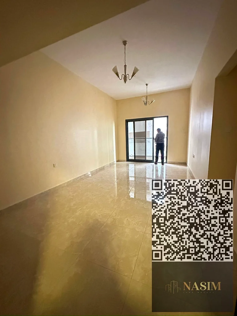 شقة من غرفتي نوم بحمامين وشرفة.63709769369986113
