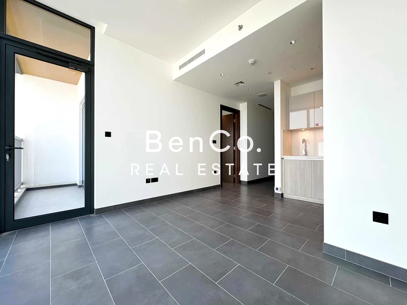 Lagoon Views | 30+ floor | PHPP 2 years64018628319875112