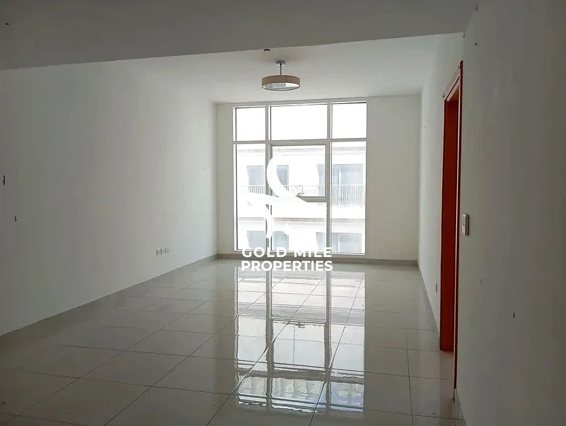 شقة فاخرة من غرفة نوم واحدة ||| تخطيط واسع ||| قريبة من المترو ||| موقع متميز63744067198465110