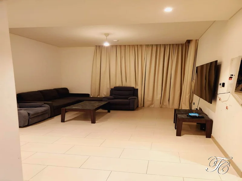 مؤثث | جاهز للانتقال | عصري | طابق عالي63757760542978110