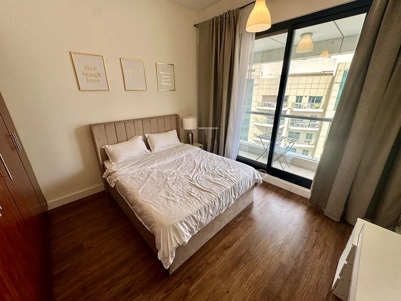 Spacious Layout | Vacant | Skyline Views64040037430018114