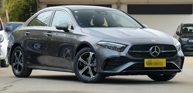 مرسيدس بنز A 200 L مرسيدس بنز A 200 L إصدار الأزياء
$ 30,100
أبرز النقاط63700563820546111