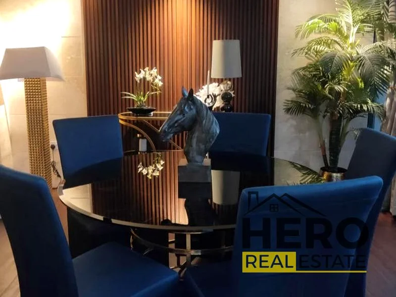 Opulent Townhouse | Sleek Design | Ideal Location !63839076232066114