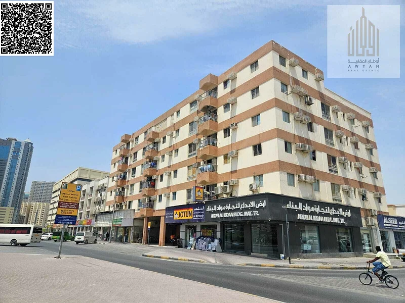 مبنى تجاري للبيع مع دخل ممتاز وموقع رائع63818838460929111