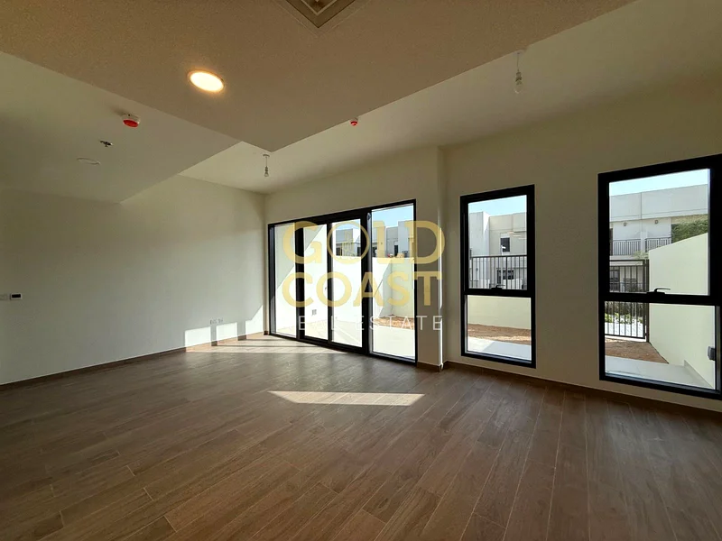 Brand-New 3BR + Maid’s Duplex | 2,341 sqft | Balcony, Pool, Gym | The Regent, Town Square | Near Park and Schools63736900178179114
