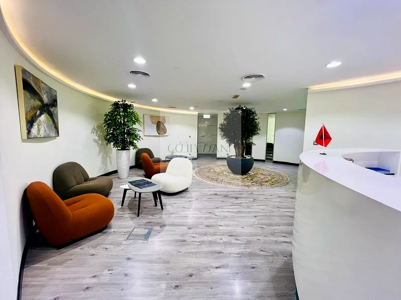 مجهز وواسع | وصول سهل إلى مترو خليج الأعمال | غير مفروش63815336942978111