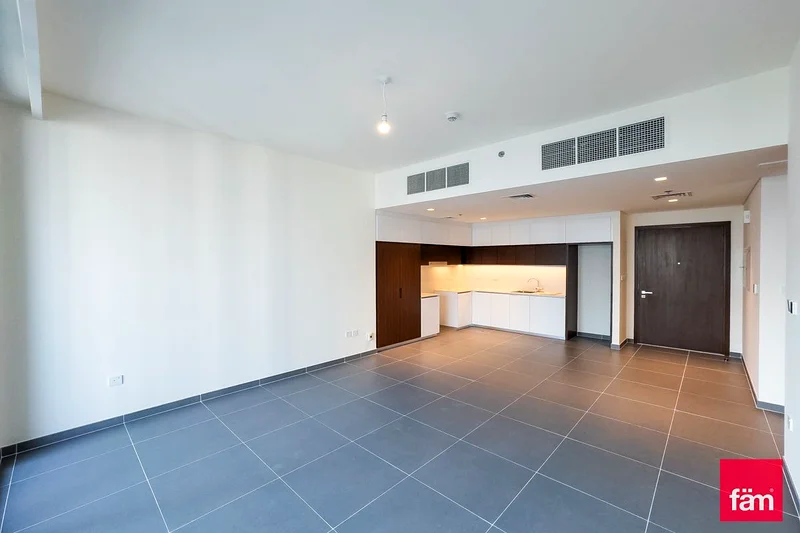 Waterfront Community | High-Floor | Community View64026024137730111
