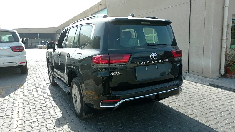 TOYOTA LAND CRUISER LC300 VXR 3.3L DIESEL AT MY2025 – BLACK63699052760578113