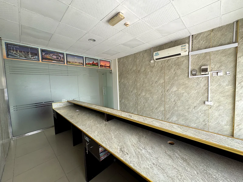 SHOP FOR RENT BEST LOCATIOM63816673270017114