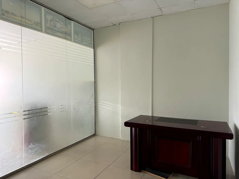 SHOP FOR RENT BEST LOCATIOM63816673270017112