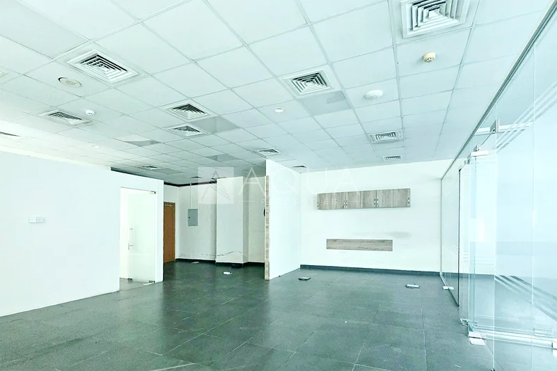 Fitted office | Partitioned | 2 Parking63815814159618114