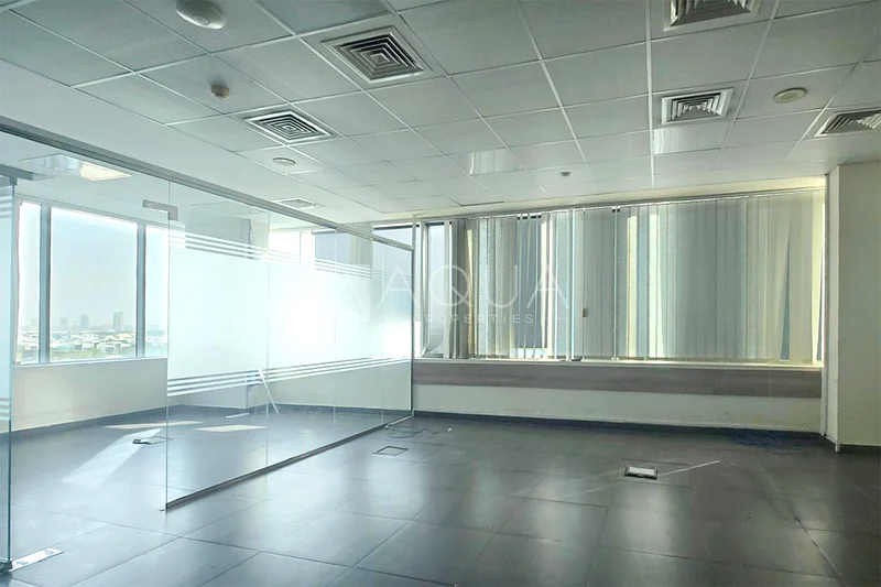 Fitted office | Partitioned | 2 Parking63815814159618112