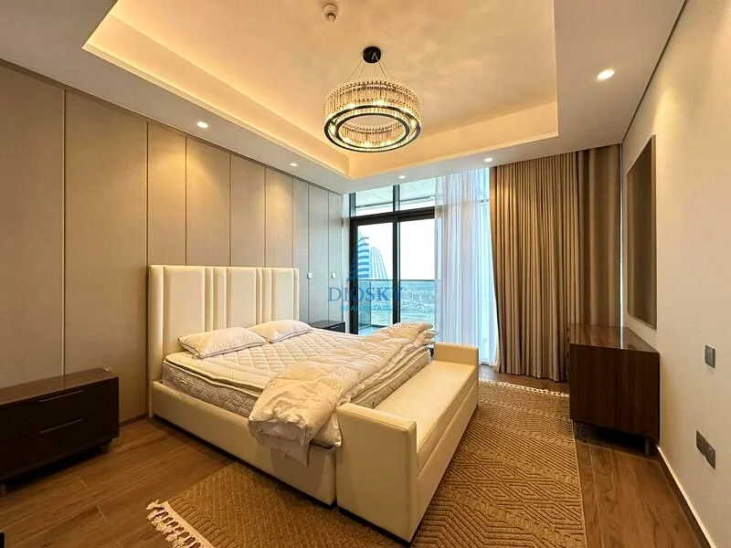 طابق عالي | مفروش بالكامل | تخطيط واسع63794138966017113
