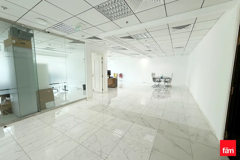Bright | Grade A Tower | High Floor | Available64071282413698112