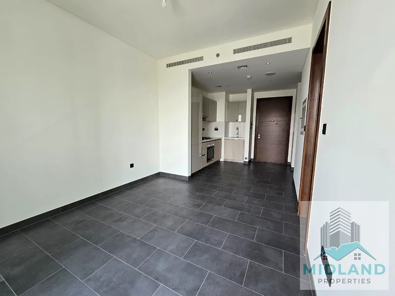 شقة جديدة بالكامل بغرفة نوم واحدة شبه مفروشة للإيجار63758747383043113
