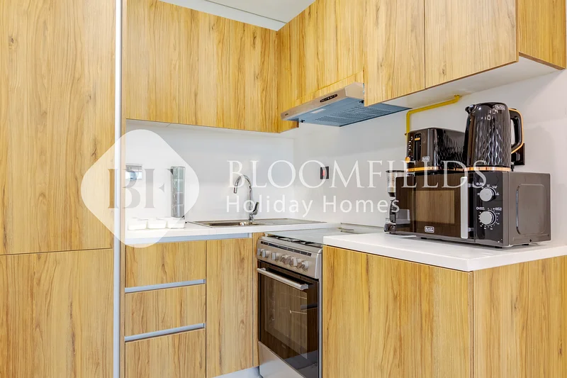 Cozy 1BR | Prime Area on Island | Holiday Rental63825394953987113