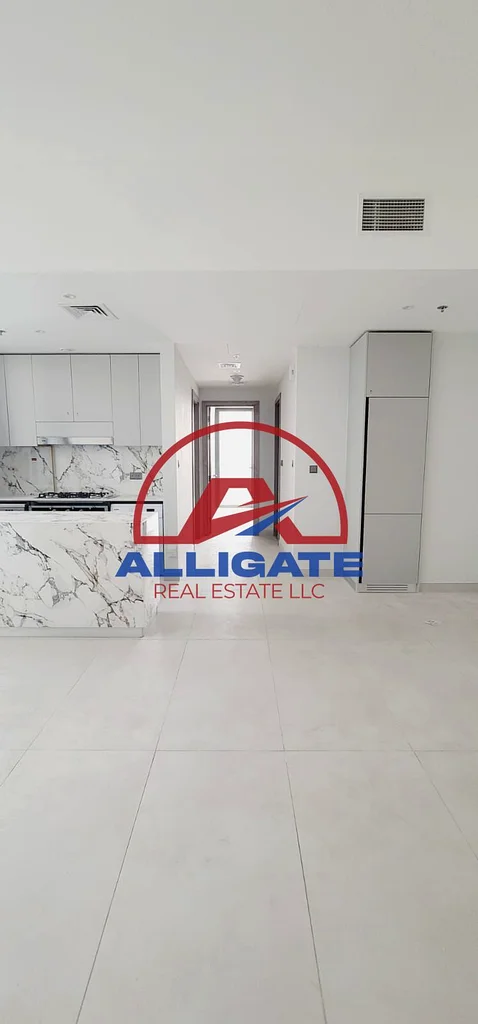 2BR WITH HUGE LAYOUT / PRIME LOCATION / WITH BALCONY /63734917127171111