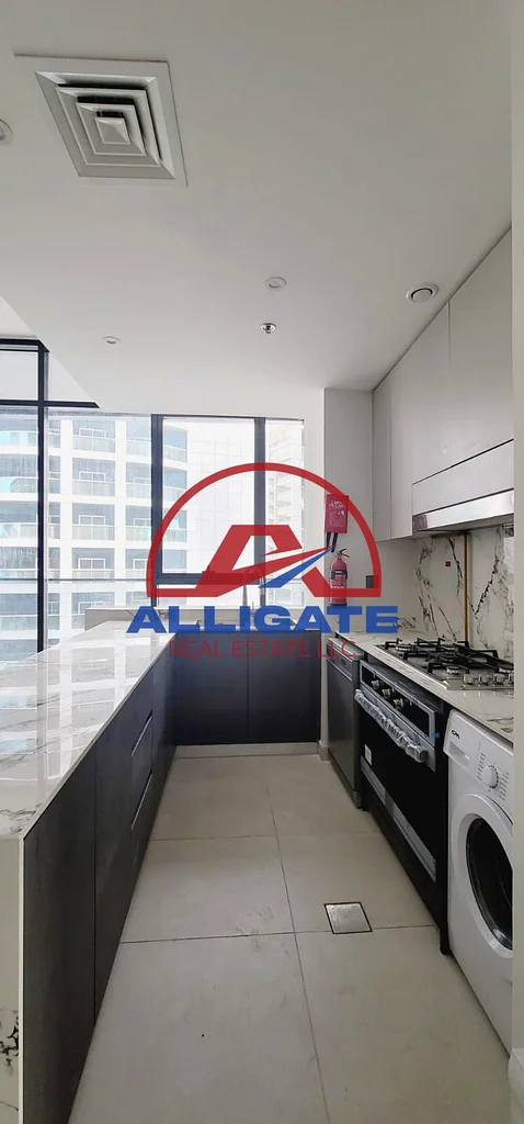 2BR WITH HUGE LAYOUT / PRIME LOCATION / WITH BALCONY /63734917127171114