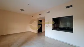 Large Layout |Semi Closed Kitchen| Well Maintained