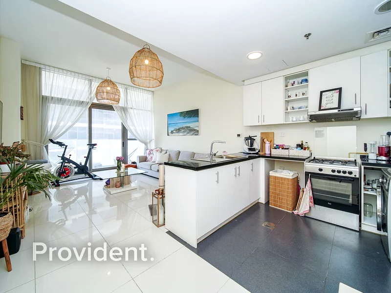 Pool and Golf Course View | Vacant Aug | Spacious63973172684034110